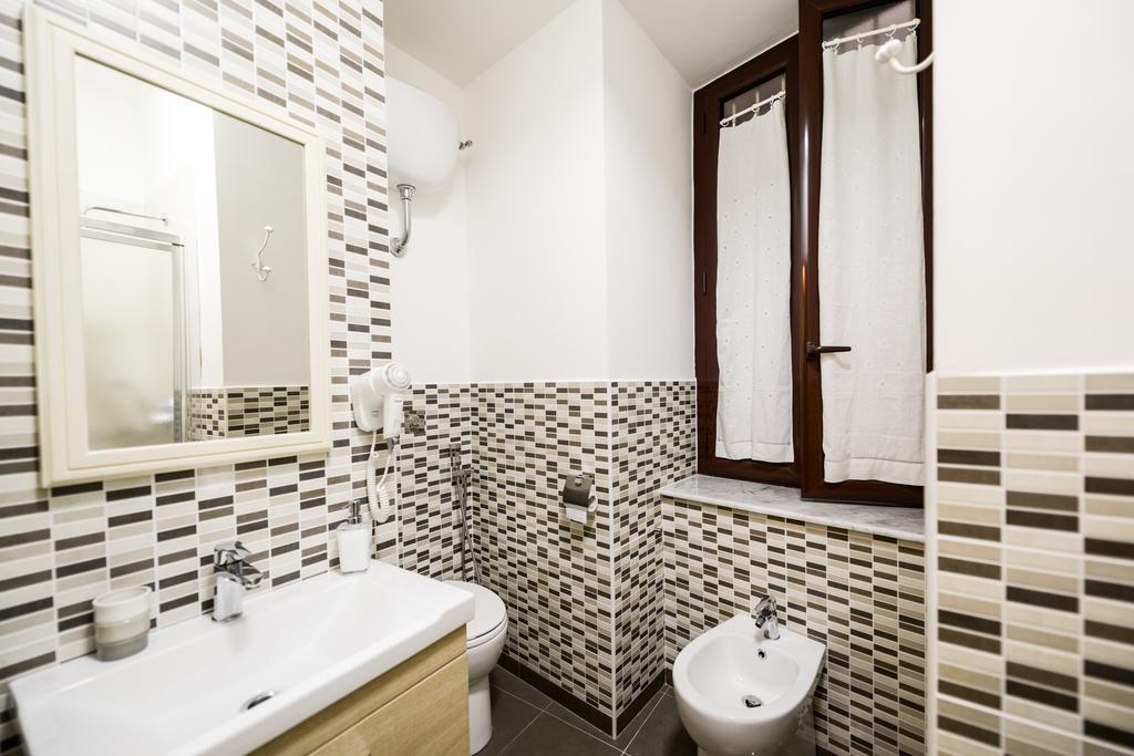 ナポリResidenza Santa Chiaraアパートメント エクステリア 写真