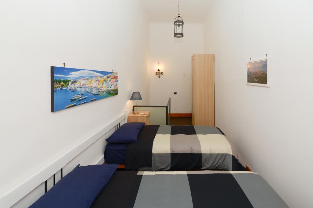ナポリResidenza Santa Chiaraアパートメント エクステリア 写真